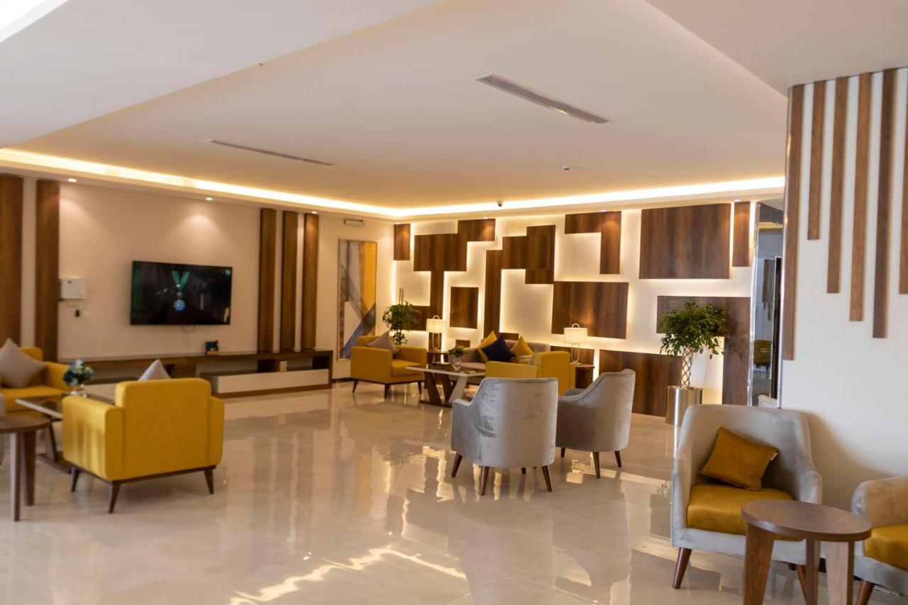 The Palace Hotel Suites คามิสมูชาอิท ภายนอก รูปภาพ