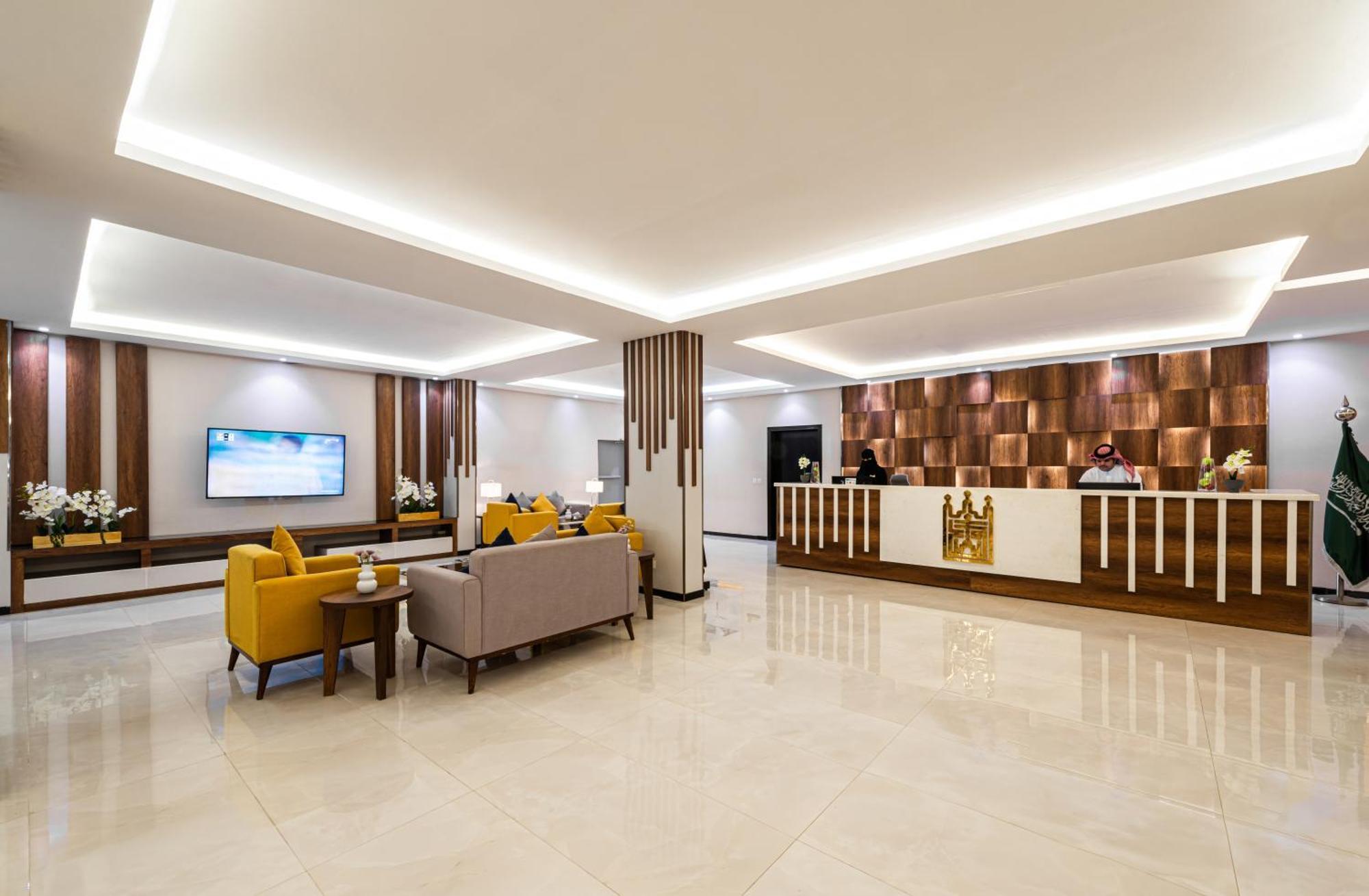 The Palace Hotel Suites คามิสมูชาอิท ภายนอก รูปภาพ