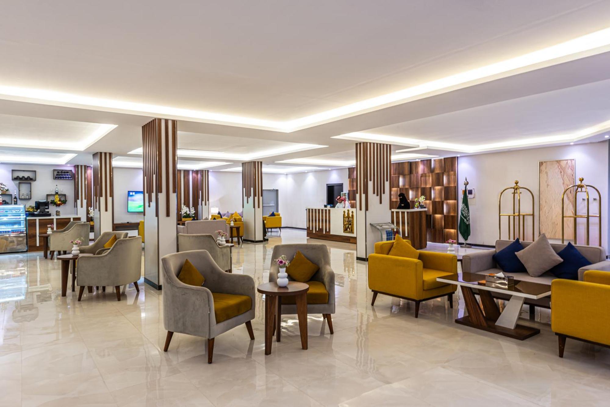 The Palace Hotel Suites คามิสมูชาอิท ภายนอก รูปภาพ