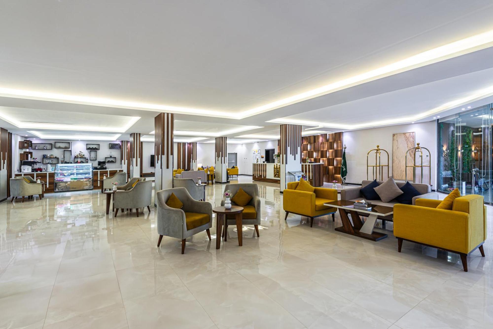 The Palace Hotel Suites คามิสมูชาอิท ภายนอก รูปภาพ
